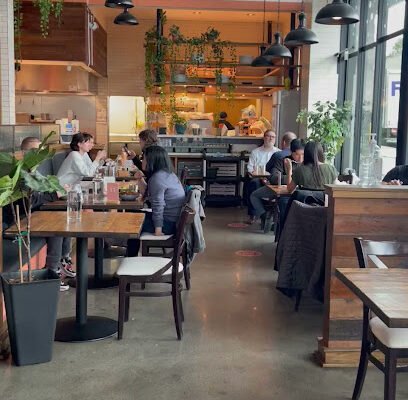 CrackleMi – Vietnamese Grill